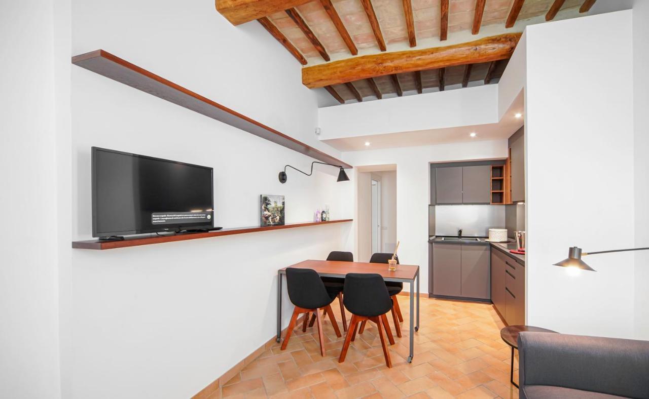 Palazzo Bozzoni Assisi Boutique Apartments Luaran gambar