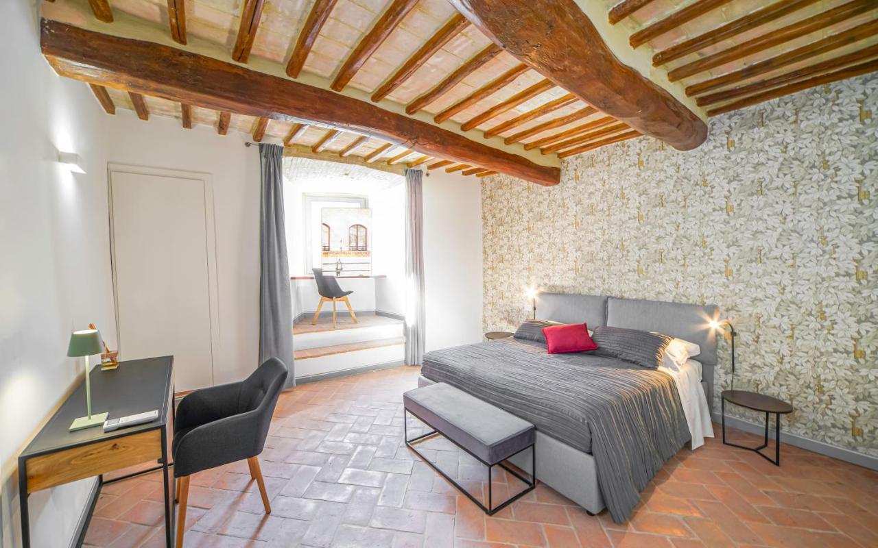 Palazzo Bozzoni Assisi Boutique Apartments Luaran gambar
