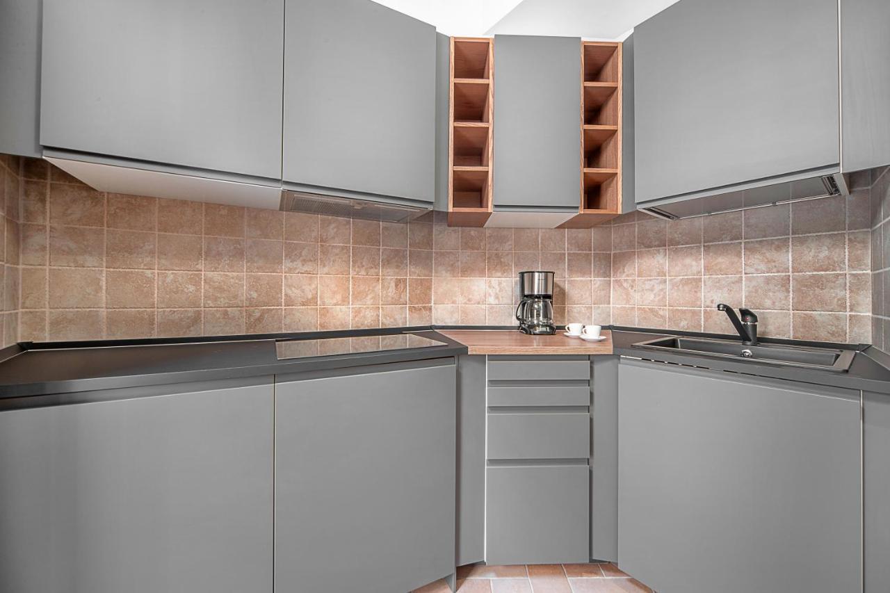 Palazzo Bozzoni Assisi Boutique Apartments Luaran gambar