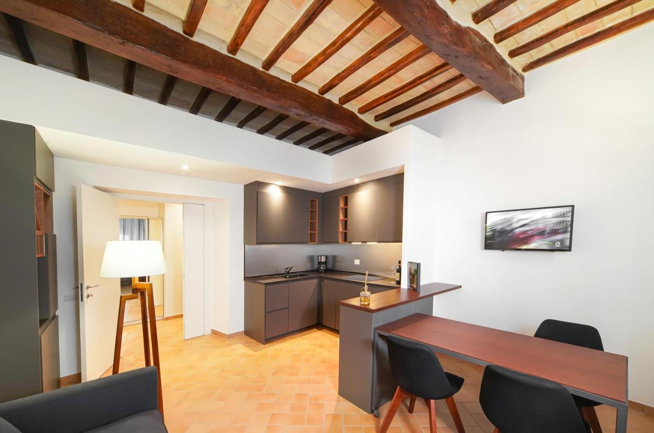 Palazzo Bozzoni Assisi Boutique Apartments Luaran gambar